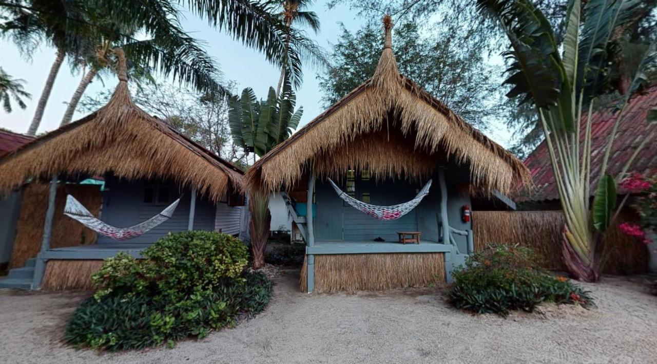 Sea Love Beach Bar & Bungalows Baan Tai Extérieur photo